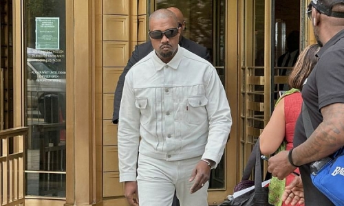 kanyewestentoaunghodiddy 17498 6263 1414 1749868717 - Fear Street Store